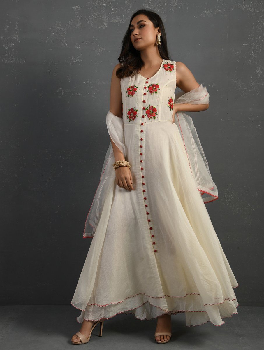 Stlyish ivory chikankari sleeveless dress with all over self contempor –  Sujatra