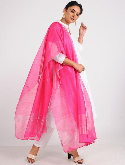 Chanderi zari dupatta Sarees & Stoles Sonal Kabra Sonal Kabra Buy Shop online premium luxury fashion clothing natural fabrics sustainable organic hand made handcrafted artisans craftsmen