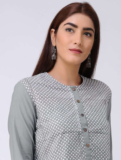 Grey high-low kurta Kurta The Neem Tree Sonal Kabra Buy Shop online premium luxury fashion clothing natural fabrics sustainable organic hand made handcrafted artisans craftsmen