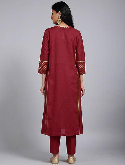 Red keyhole neckline dress Kurta The Neem Tree Sonal Kabra Buy Shop online premium luxury fashion clothing natural fabrics sustainable organic hand made handcrafted artisans craftsmen