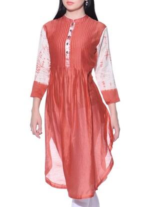 Red shibori kurta Kurta Sonal Kabra Sonal Kabra Buy Shop online premium luxury fashion clothing natural fabrics sustainable organic hand made handcrafted artisans craftsmen