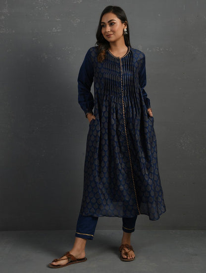 (Set of 3) Indigo Block Printed Handwoven Chanderi Kurta with Mul Slip & Pants Kurta The Neem Tree Sonal Kabra Buy Shop online premium luxury fashion clothing natural fabrics sustainable organic hand made handcrafted artisans craftsmen