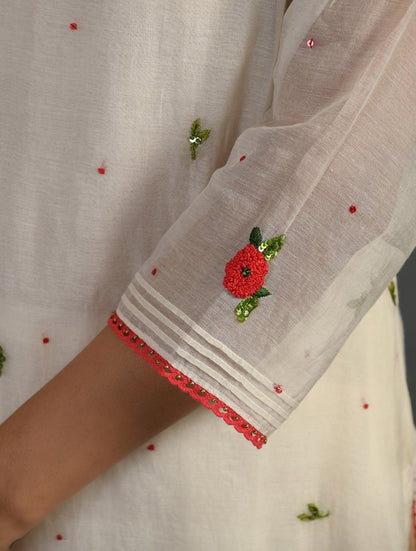 (Set of 4) Ivory Hand embroidered Kurta Set Kurta Set Sonal Kabra Sonal Kabra Buy Shop online premium luxury fashion clothing natural fabrics sustainable organic hand made handcrafted artisans craftsmen